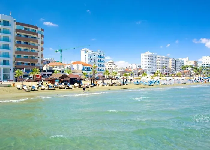 Flats 308 * ラルナカ